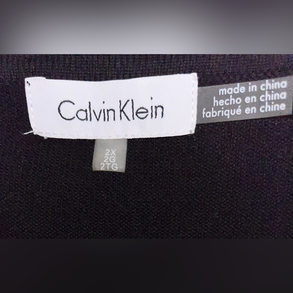 Calvin Klein Sweater - Picture 4 of 4